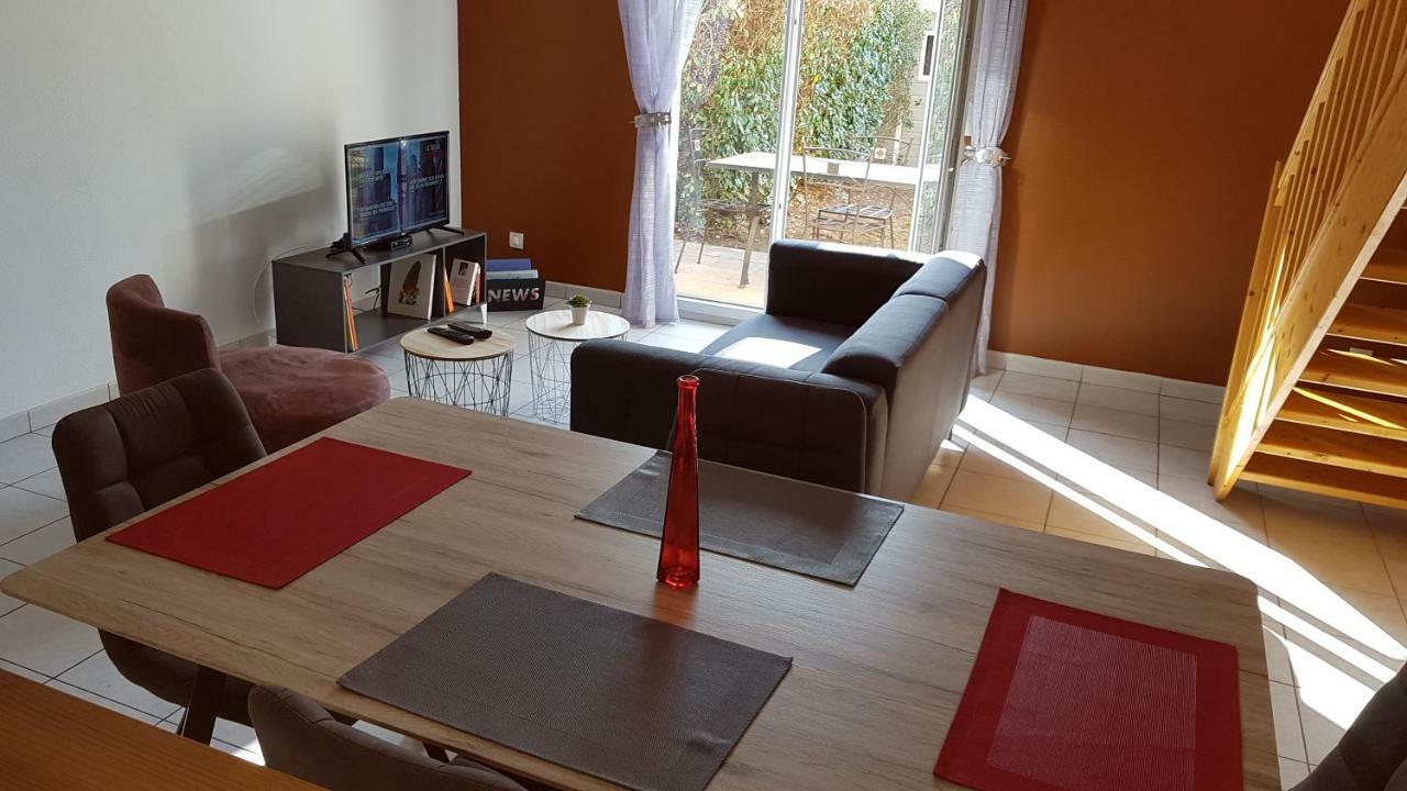 Appartement T3 A Belley Au Calme Avec Jardin Privatif ภายนอก รูปภาพ